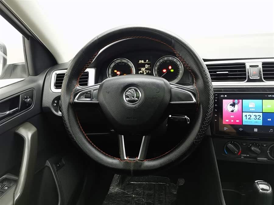 斯柯达 昕锐 2017 汽车图片 #12