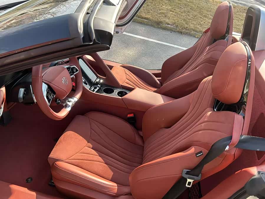 MG Cyberster car image #12