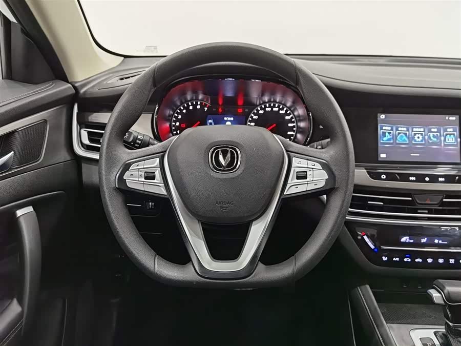 Changan CS35 Plus 2020 صورة سيارة #12