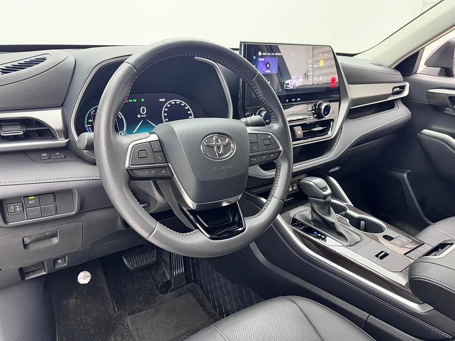 Toyota Highlander 2024 #12 Toyota Highlander 2024 car image #12