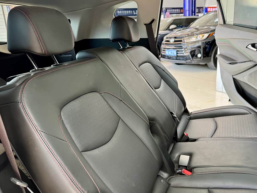 Chevrolet Orlando 2023 #12 Chevrolet Orlando 2023 car image #12