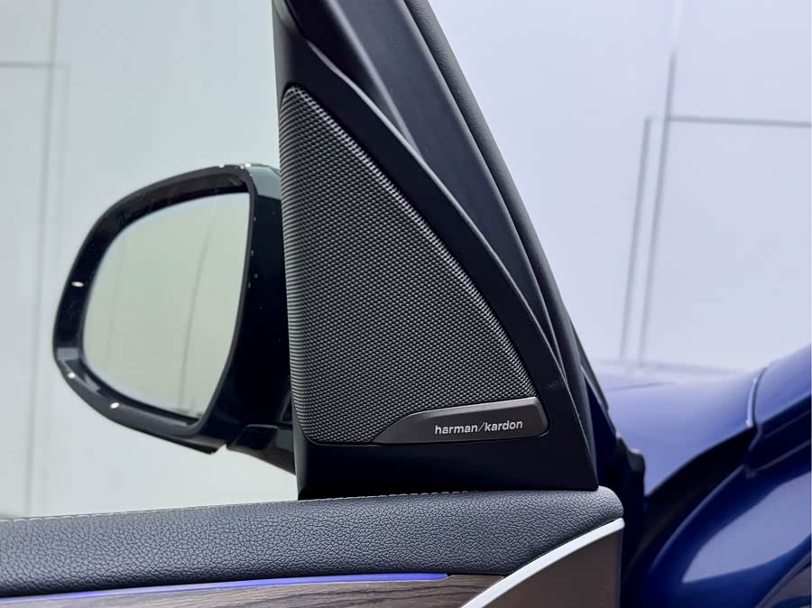BMW X3 2018 car image #12