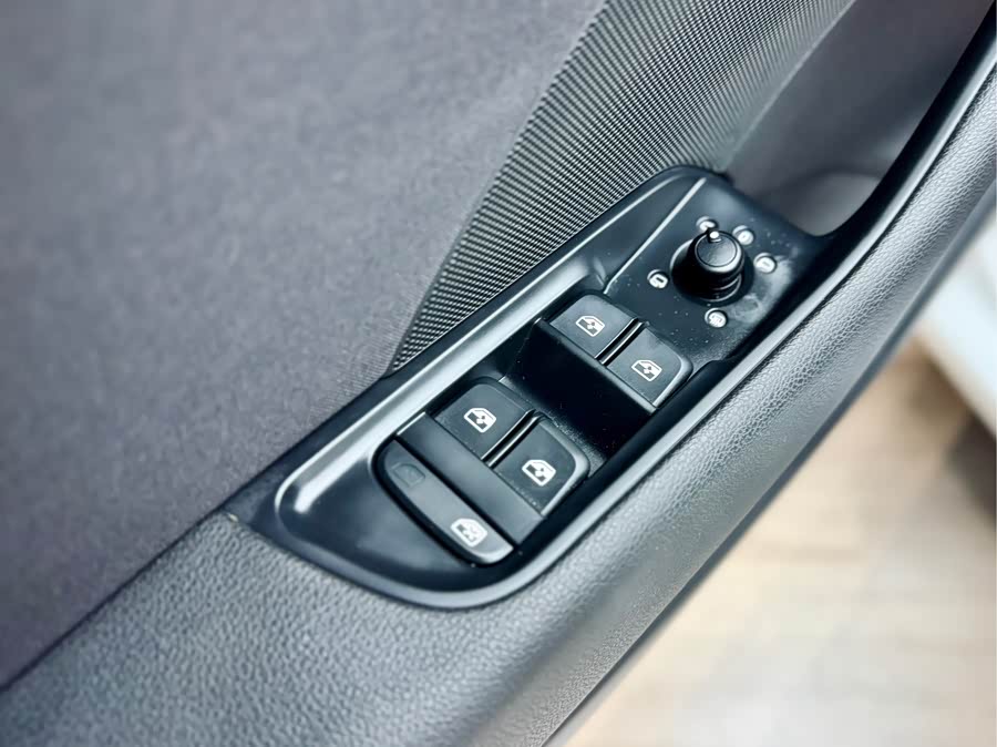Audi A3 2020 immagine di auto #12