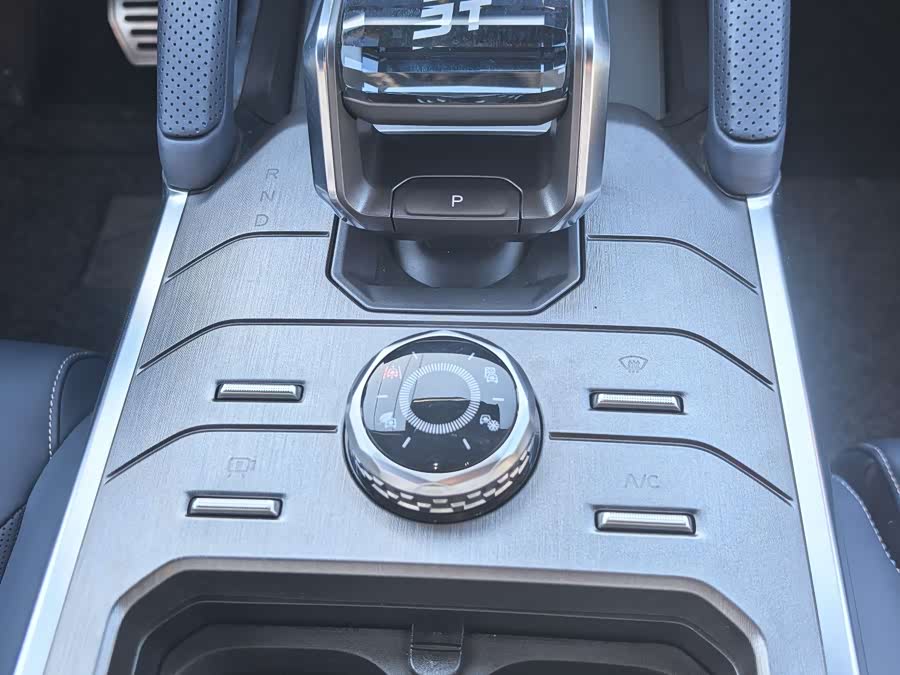 Jetour T2 2024 car image #12