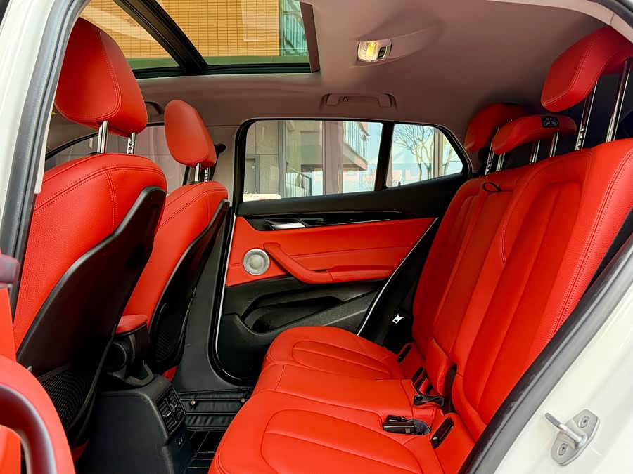 BMW X2 2020 car image #12