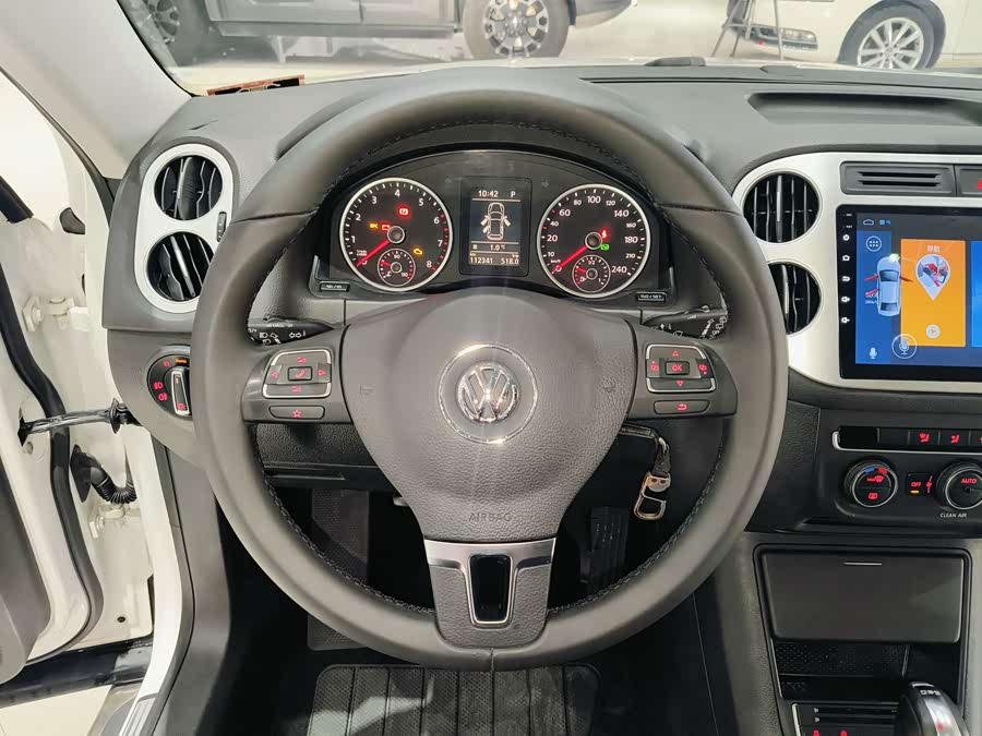 Volkswagen Tiguan 2018 #12 Volkswagen Tiguan 2018 car image #12