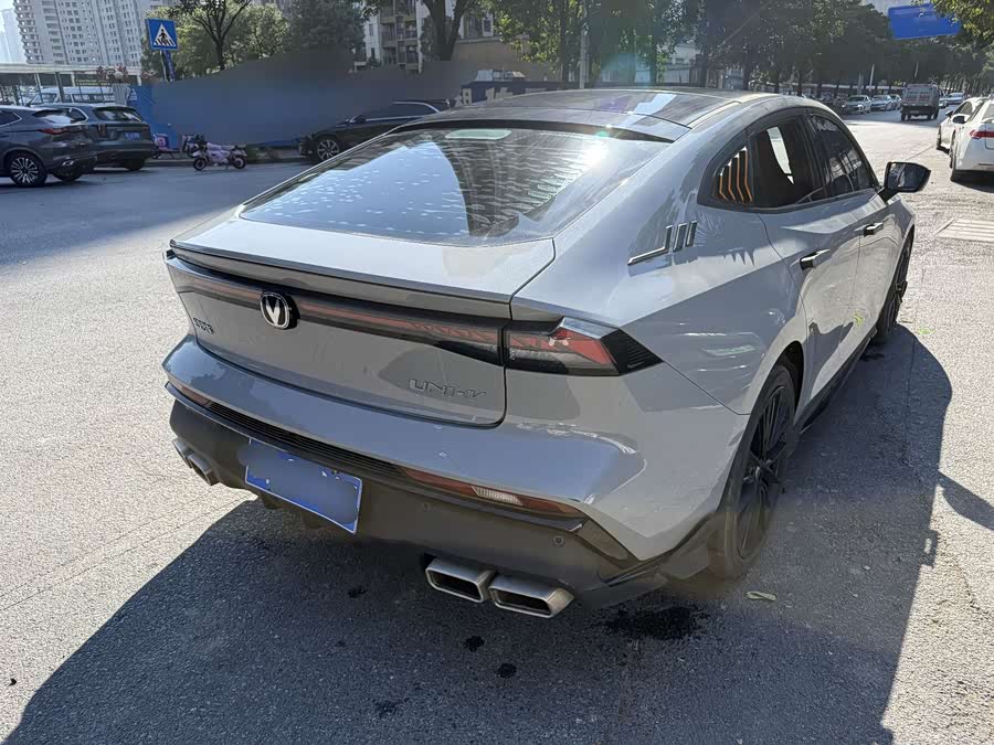 Changan UNI-V 2024 car image #12
