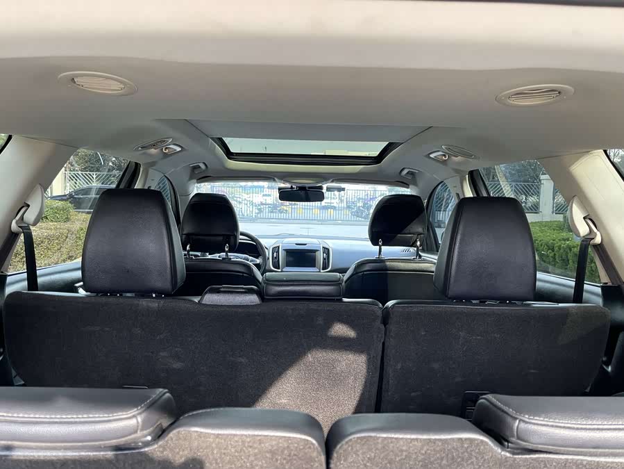 Ford Edge 2016 car image #12