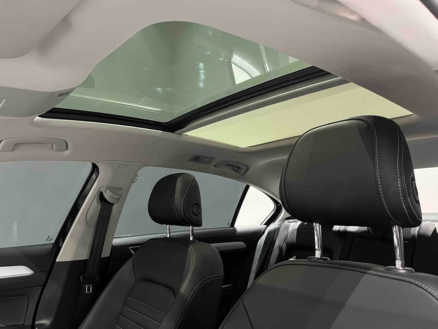 Volkswagen Magotan 2025 #12 Volkswagen Magotan 2025 car image #12