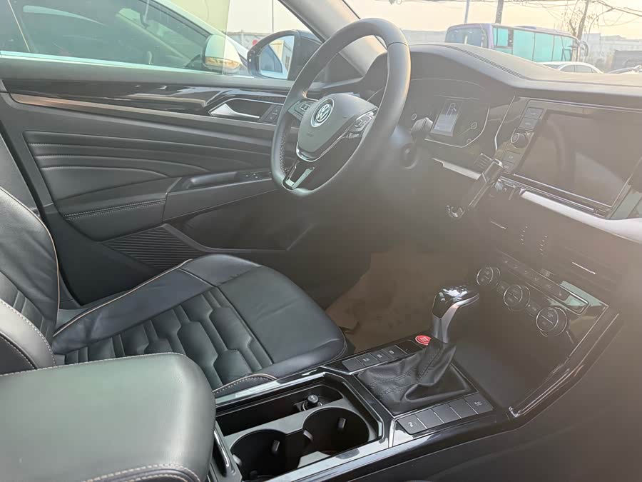 Volkswagen Passat 2018 #12 Volkswagen Passat 2018 car image #12