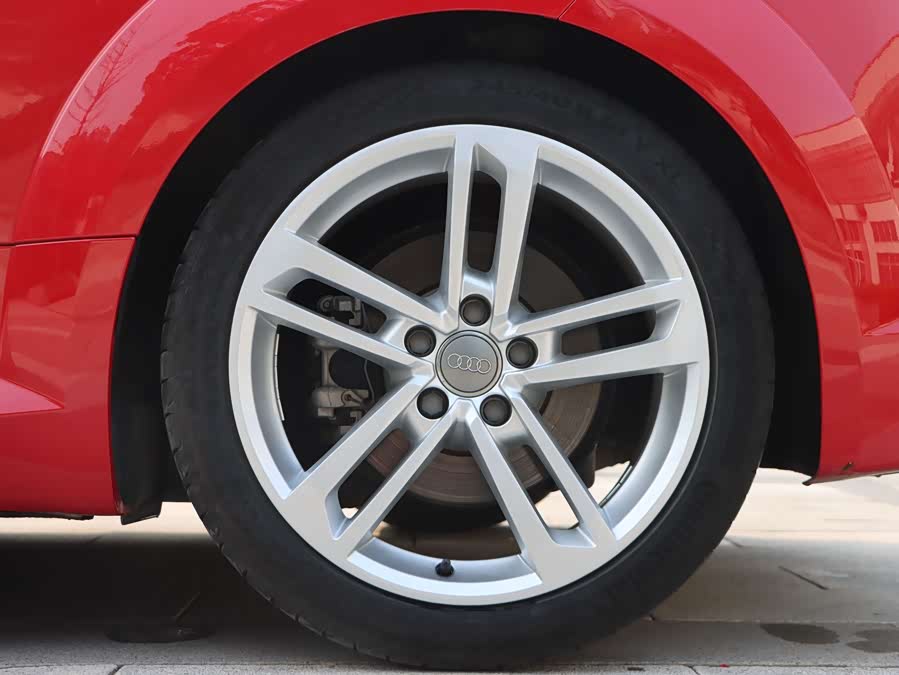 Audi TT 2017 car image #12