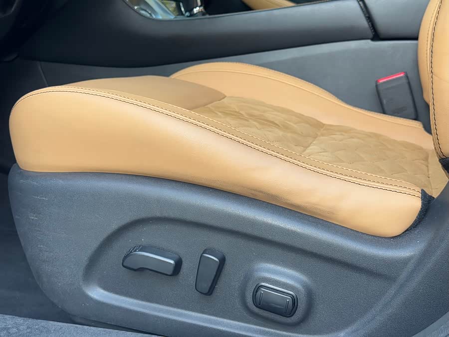 Nissan Maxima 2017 صورة سيارة #12