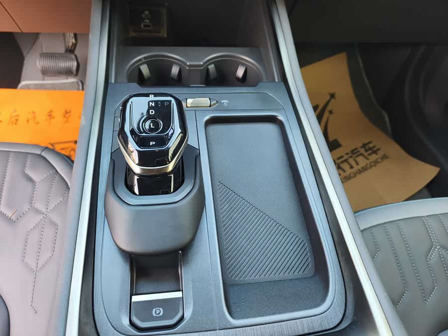 Ford Edge 2024 car image #12