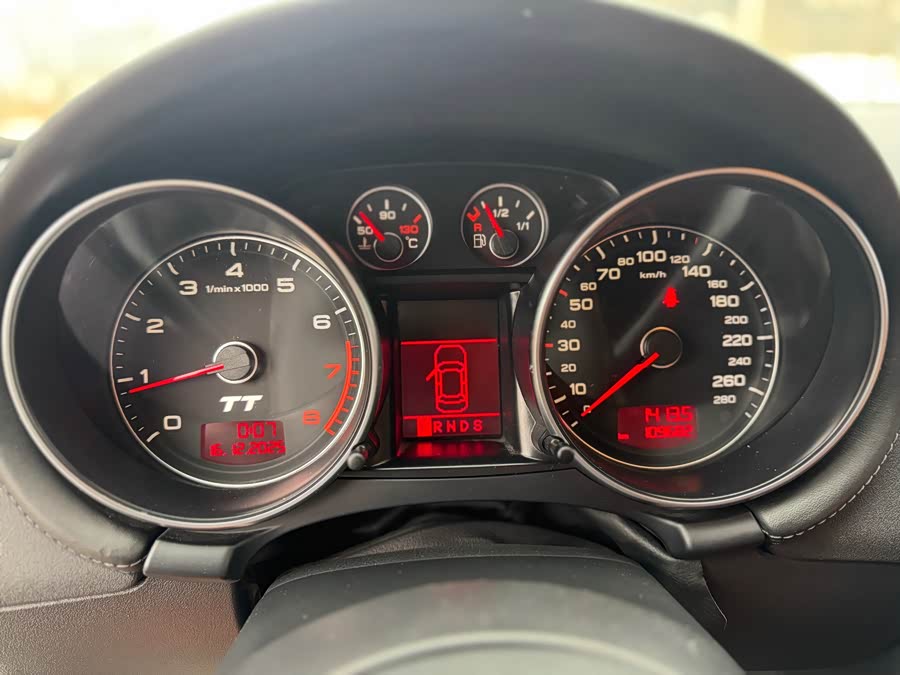 Audi TT 2008 image de voiture #12