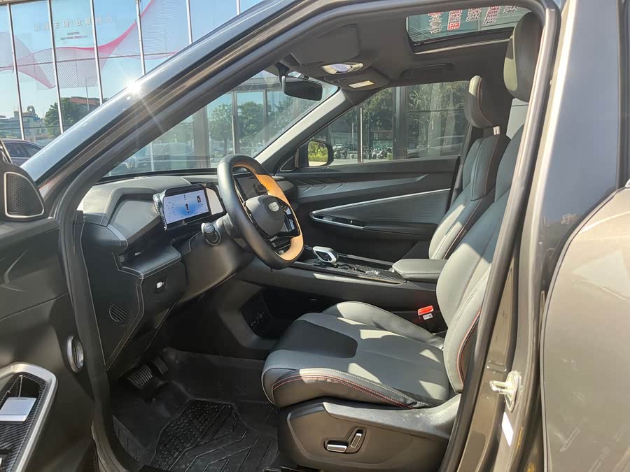 GEELY Boyue 2023 car image #12