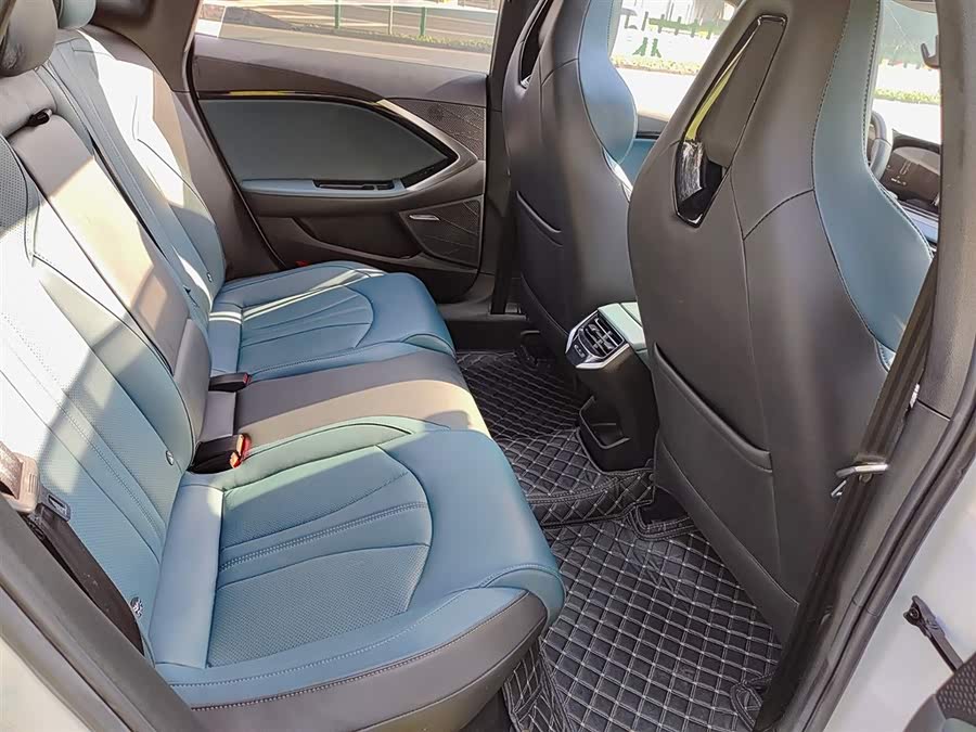 MG 7 2023 car image #12