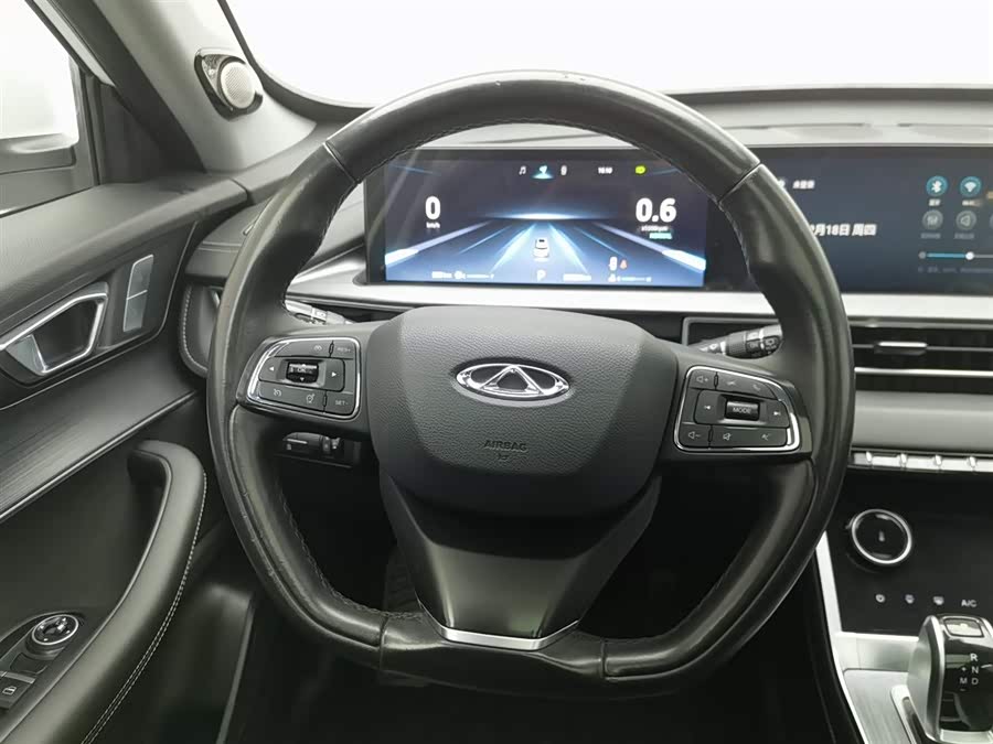 2022 car image #12