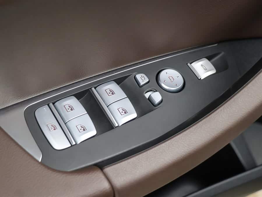 BMW X3 2022 car image #12