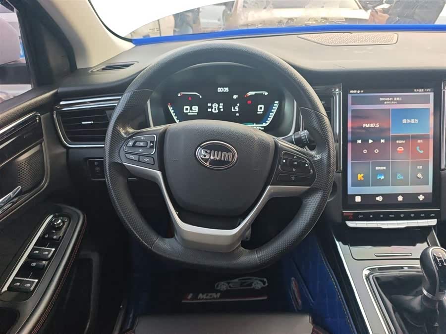 SWM斯威汽车 SWM斯威G05 2019 汽车图片 #12