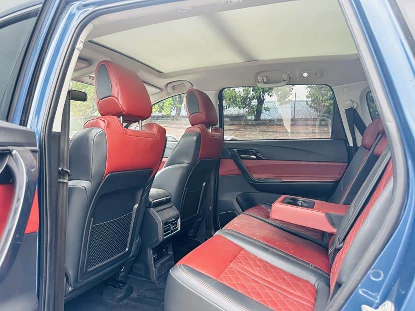 Forthing T5 2018 imagen de coche #12