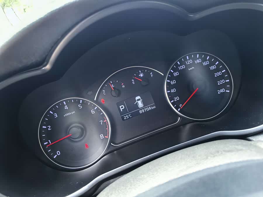 起亚 佳乐 2015 汽车图片 #12