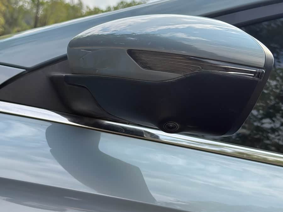 GEELY Emgrand 2023 car image #12