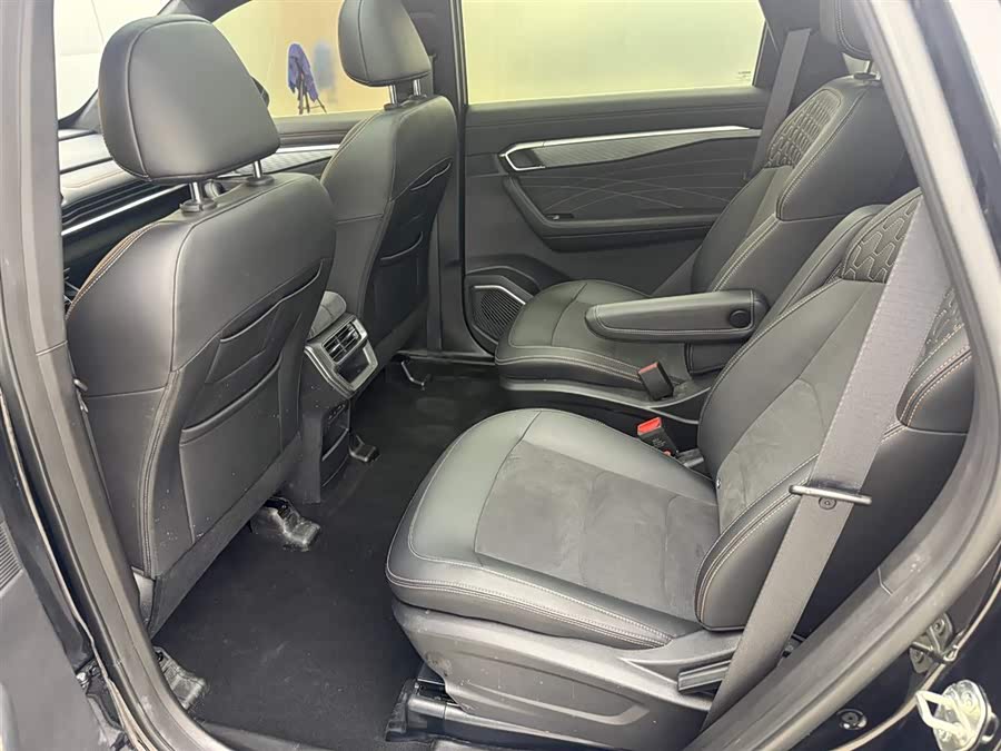 GEELY Okavango L 2024 car image #12