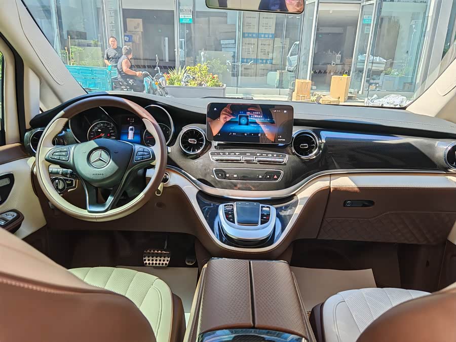 Mercedes-Benz V Class 2021 car image #12