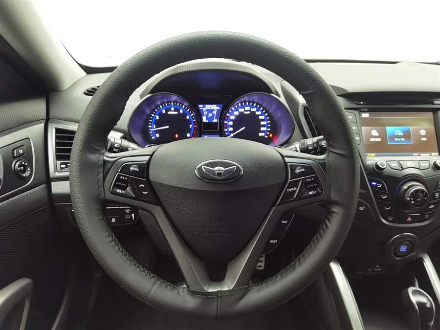 Hyundai Veloster 2014 #12 Hyundai Veloster 2014 car image #12