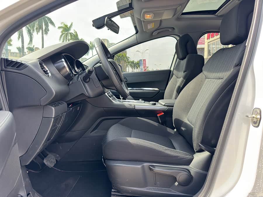 Peugeot 3008 2017 car image #12