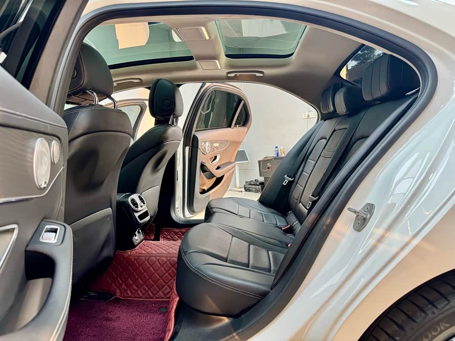 Mercedes-Benz C Class 2020 car image #12