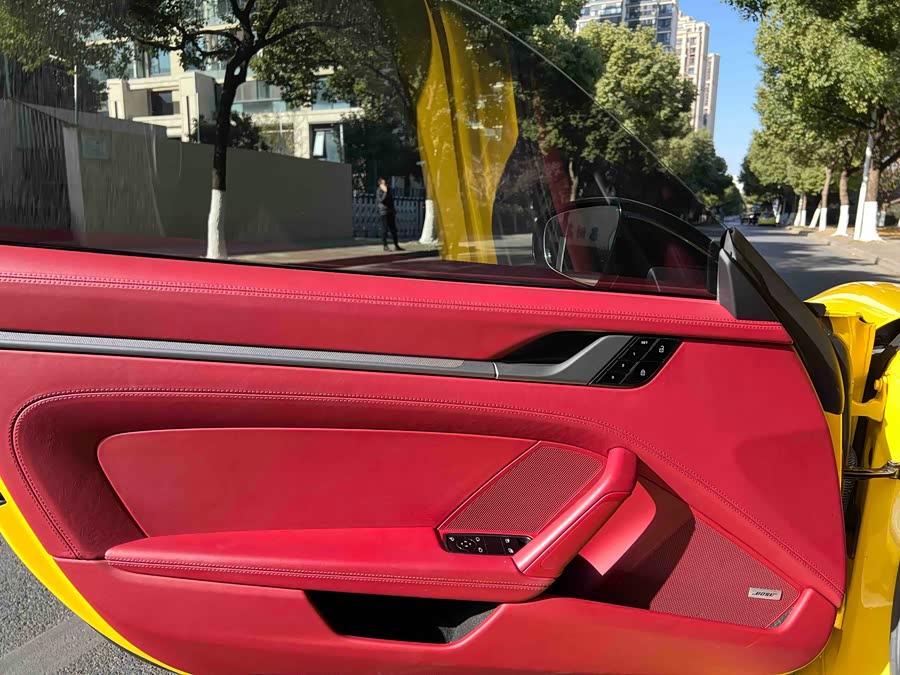 2021 car image #12