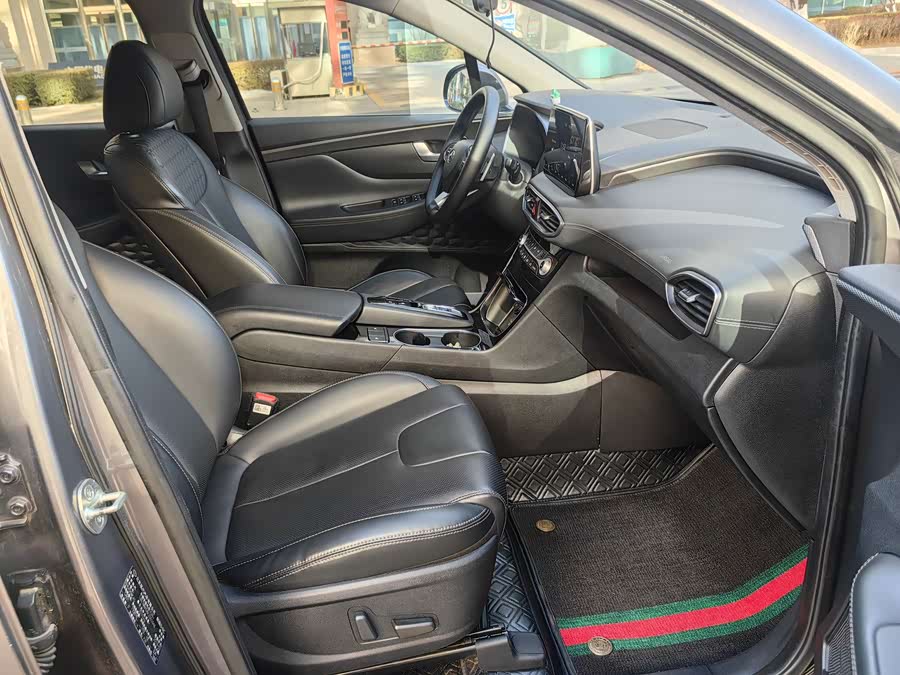 Hyundai Santa Fe 2019 #12 Hyundai Santa Fe 2019 car image #12