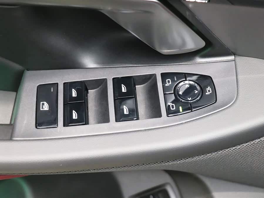 BMW 5 Series 2025 car image #12