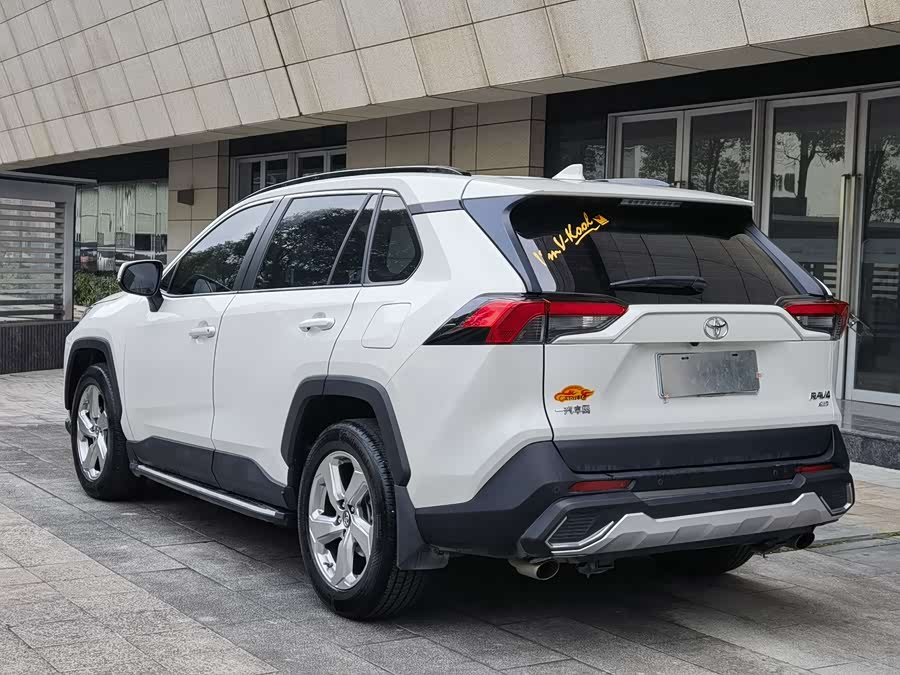 Toyota 2019 car image #12
