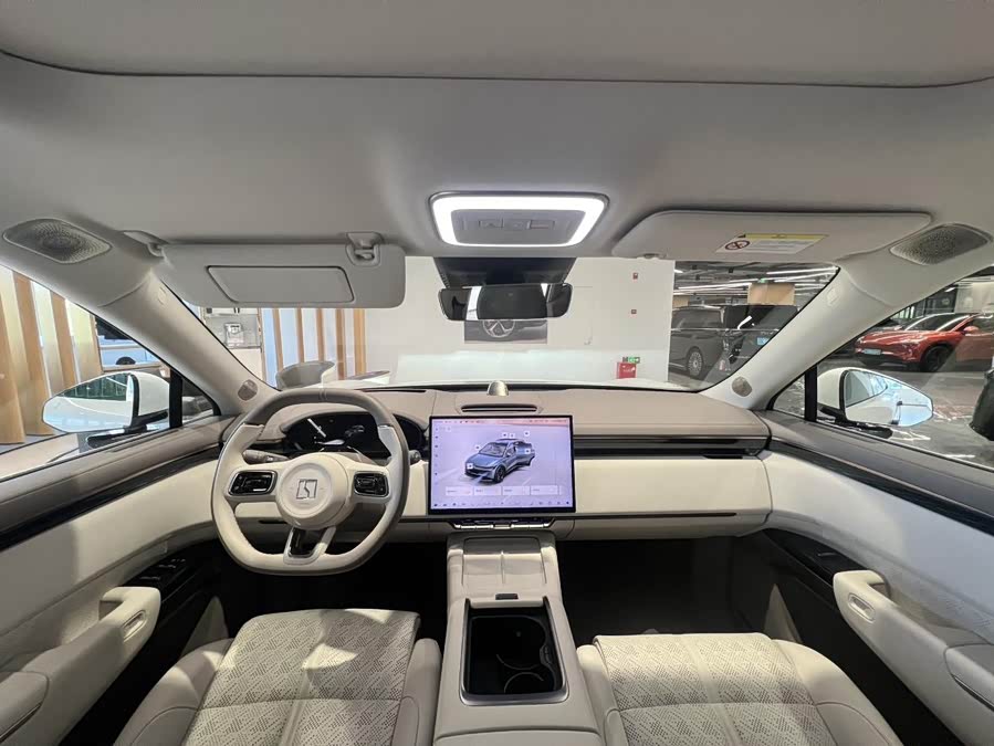 Zeekr 7X 2024 car image #12