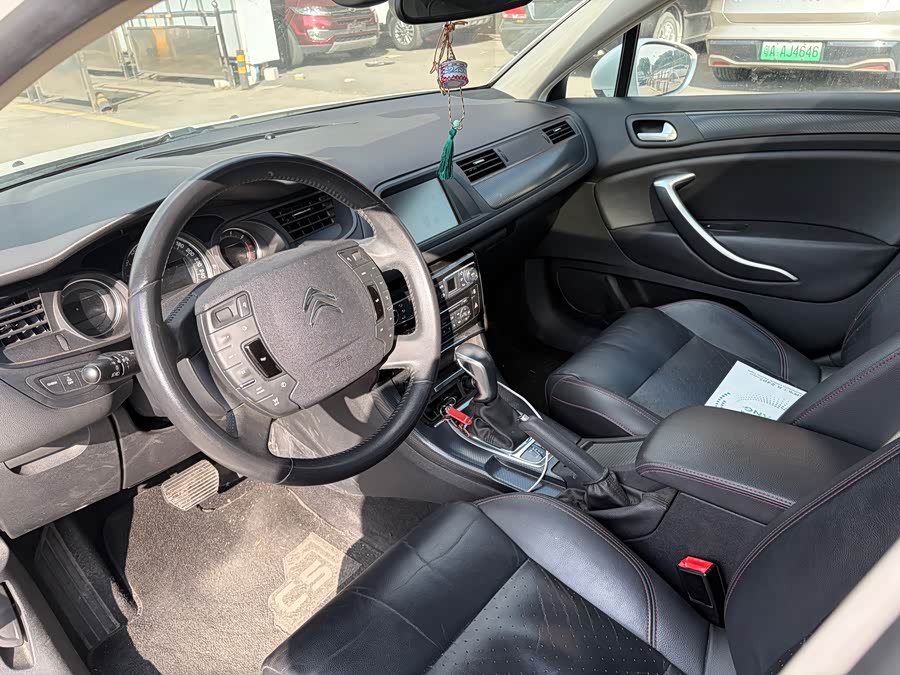 Citroen C5 2015 car image #12