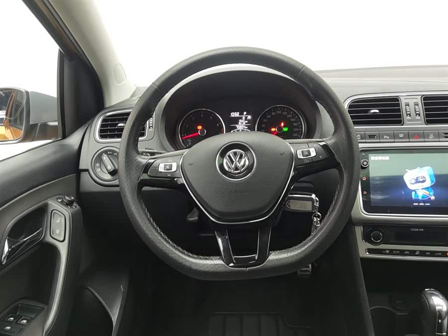 Volkswagen Polo 2019 car image #12