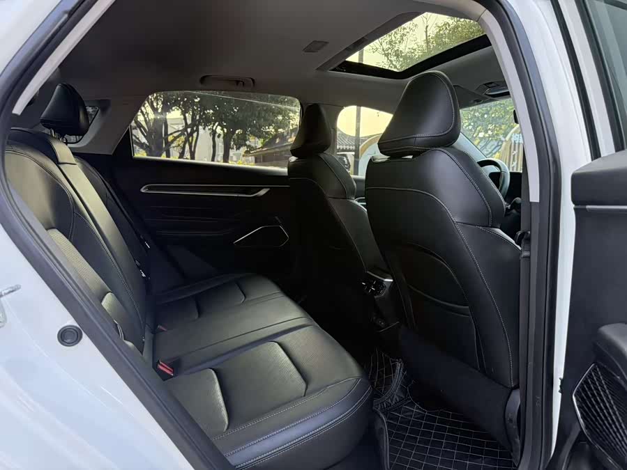 GEELY Emgrand 2021 #12 GEELY Emgrand 2021 car image #12
