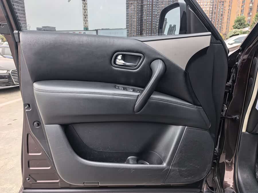 日产 途乐 2017 汽车图片 #12