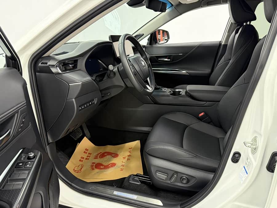 Toyota Venza 2022 car image #12