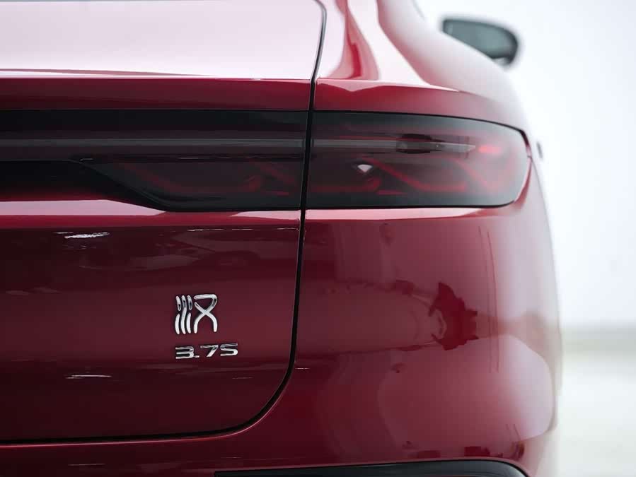 BYD Han 2023 car image #12