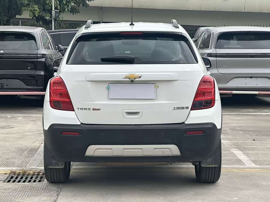 Chevrolet Tracker 2015 #12 Chevrolet Tracker 2015 car image #12