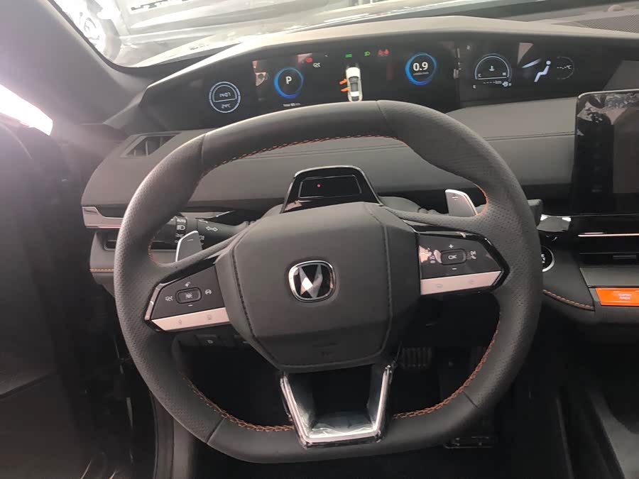 Changan UNI-V car image #12