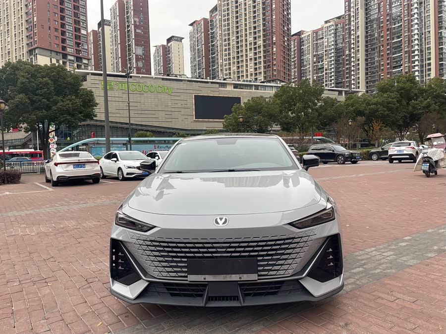 Changan UNI-V 2023 car image #12