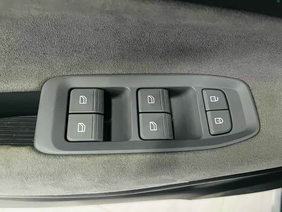 Lynk & Co 08 EM-P 2024 #12 Lynk & Co 08 EM-P 2024 car image #12