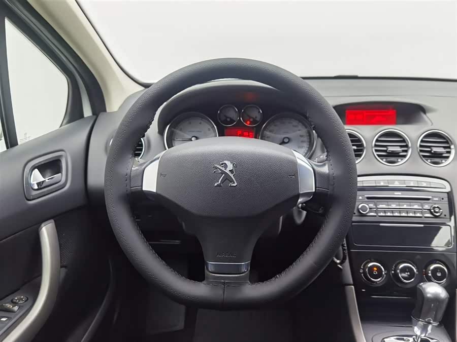 Peugeot 408 2013 car image #12
