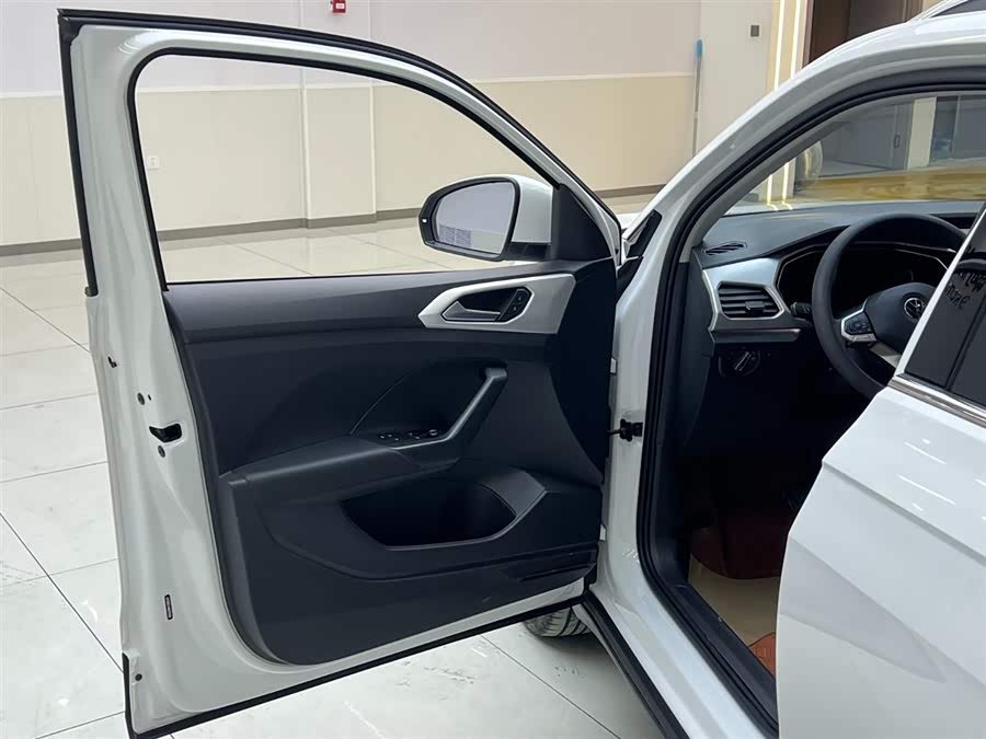 Volkswagen Tacqua 2022 #12 Volkswagen Tacqua 2022 car image #12