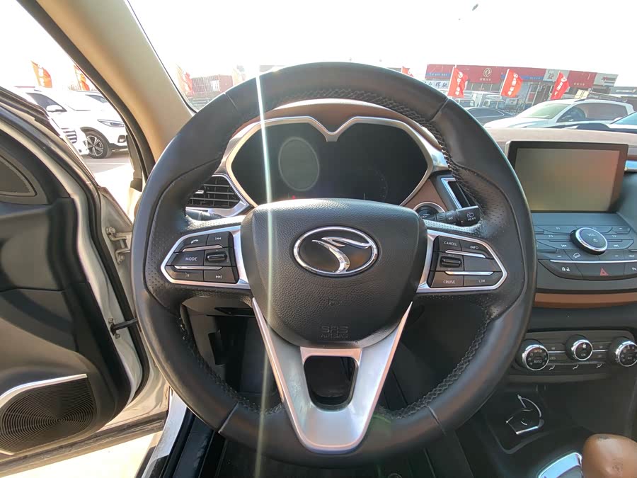 Soueast DX7 2016 car image #12