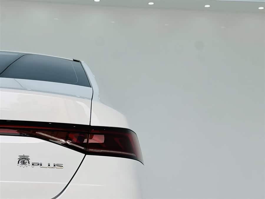 BYD Qin Plus 2023 car image #12